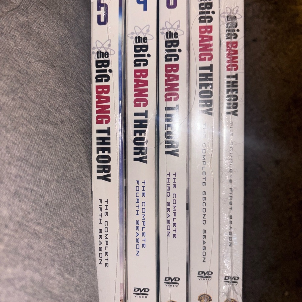 The Big Bang Theory Complete Seasons 1-5 DVD Set